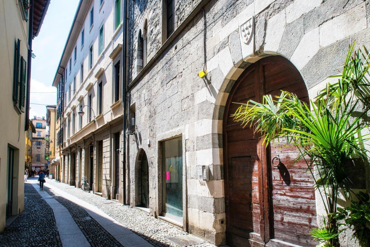 Palazzo Del Pero - The House Of Travelers Apartment Como Exterior photo